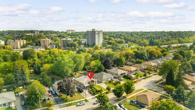 Additional image 47 of 43 Porchester Dr