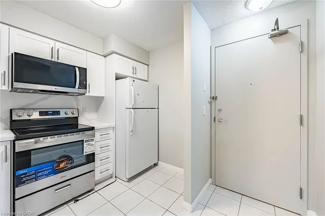 Additional image 6 of 4 Elsinore Path Unit 402