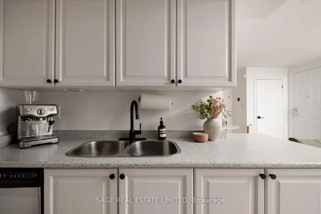 Additional image 11 of 87 Lillian St Unit 6