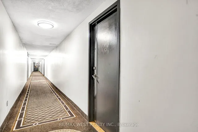 Additional image 5 of 2825 Islington Ave Unit 102