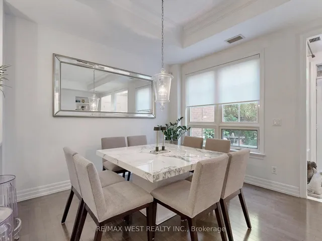 Additional image 10 of 20 Burkebrook Pl Unit Th 14