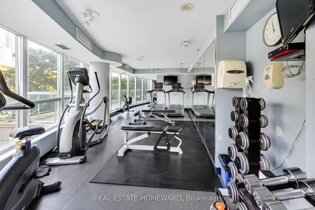 Additional image 29 of 550 Queens Quay Unit 201