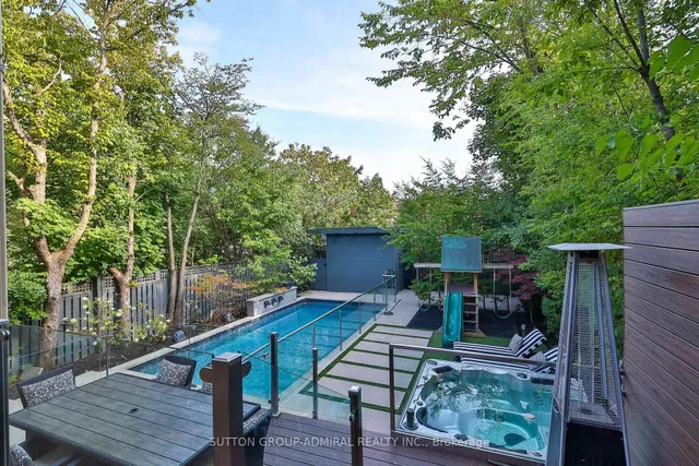 Additional image 40 of 453 Glengrove Ave