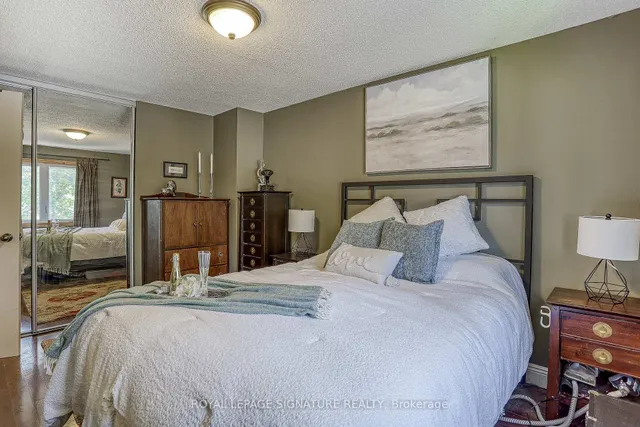 Additional image 18 of 74 Crab Appleway