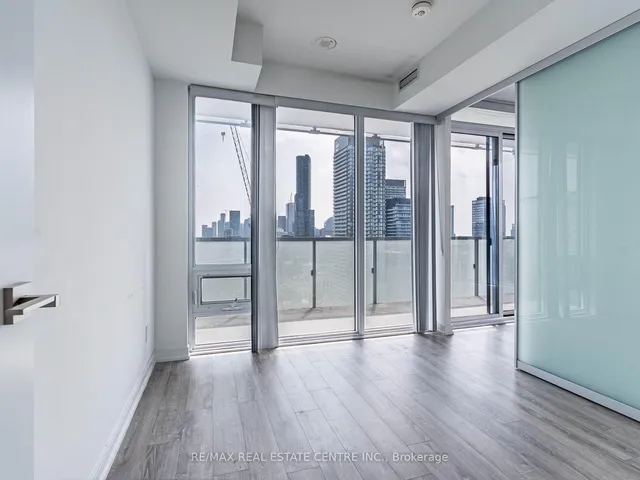 Additional image 20 of 28 Wellesley St Unit 3302