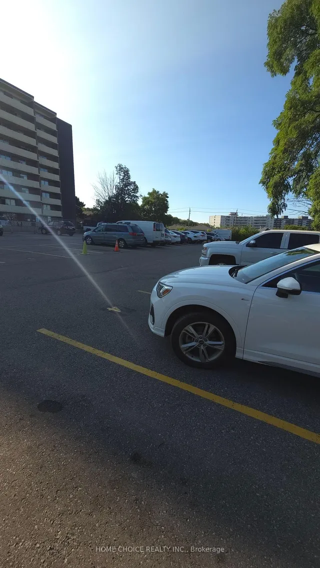 Additional image 39 of 3460 Keele St Unit 921