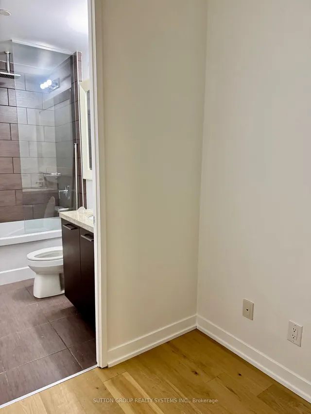 Additional image 5 of 88 Park Lawn Rd Unit 1807