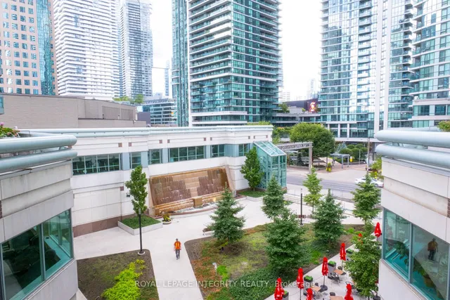 Additional image 34 of 10 Queens Quay Unit 1410