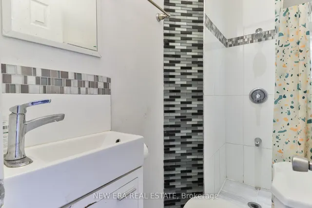 Additional image 9 of 4064 Lawrence Ave Unit 602