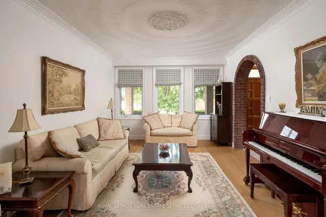 Additional image 10 of 15 Westroyal Rd