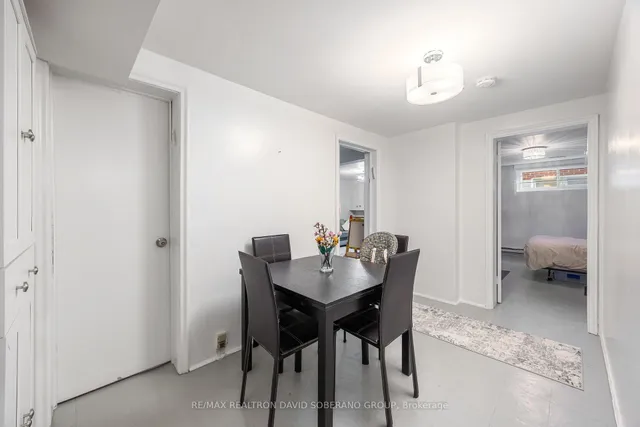 Additional image 26 of 122 Collinson Blvd