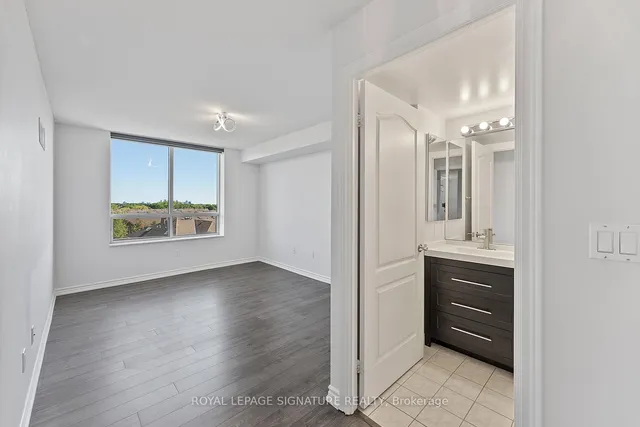 Additional image 9 of 18 Sommerset Way Unit 818