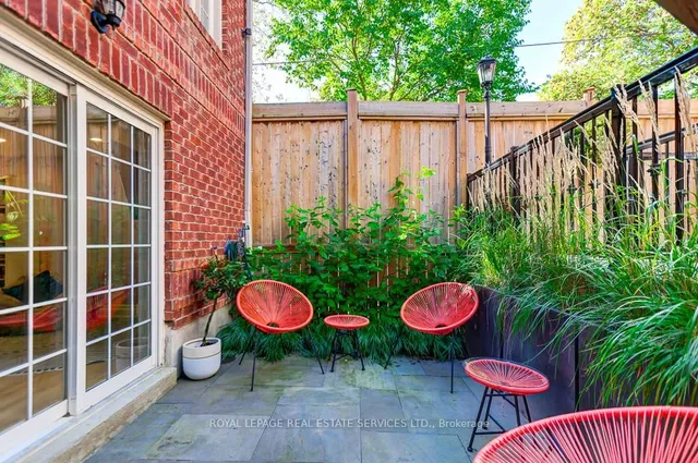 Additional image 44 of 13 Archgate Lane