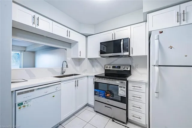 Additional image 7 of 4 Elsinore Path Unit 402