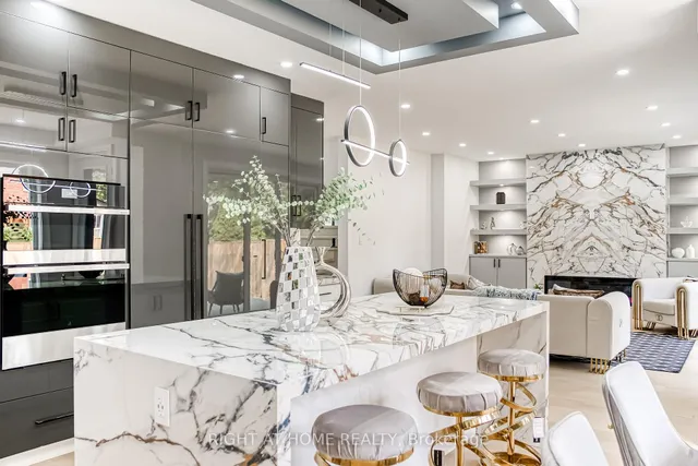 Additional image 13 of 203 Scarboro Cres