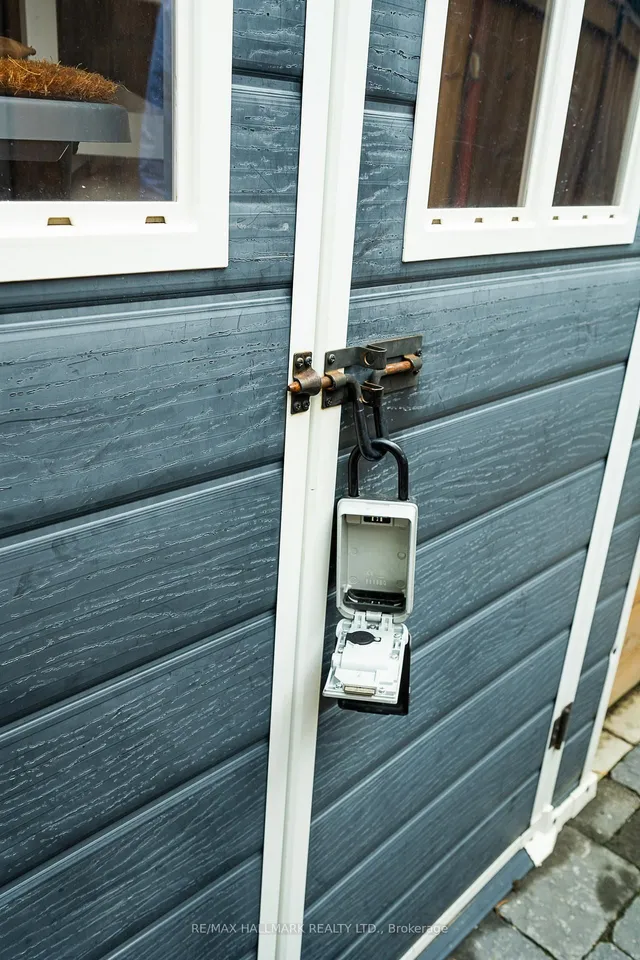 Additional image 38 of 3318 Bathurst St