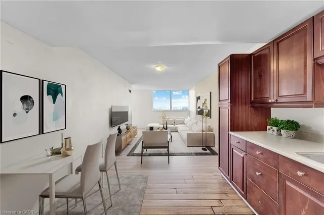 Additional image 12 of 2466 Eglinton Ave