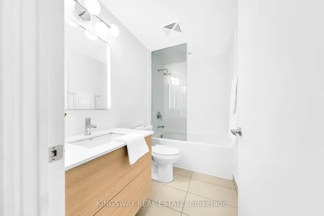 Additional image 12 of 210 Simcoe St Unit 911