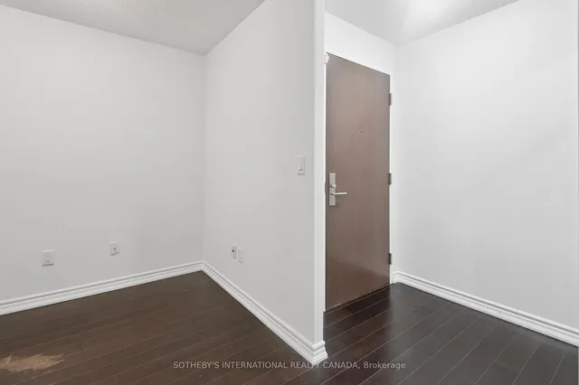 Additional image 6 of 386 Yonge St Unit 602