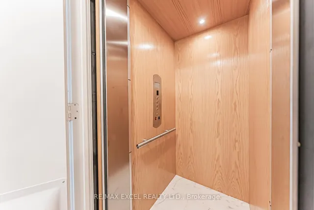 Additional image 41 of 29 Queens Quay Unit Th127