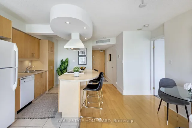 Additional image 11 of 550 Queens Quay Unit 201