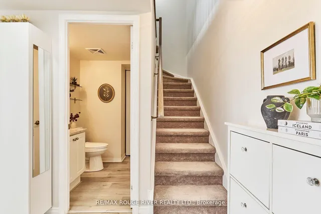 Additional image 10 of 25 Strangford Lane Unit 312