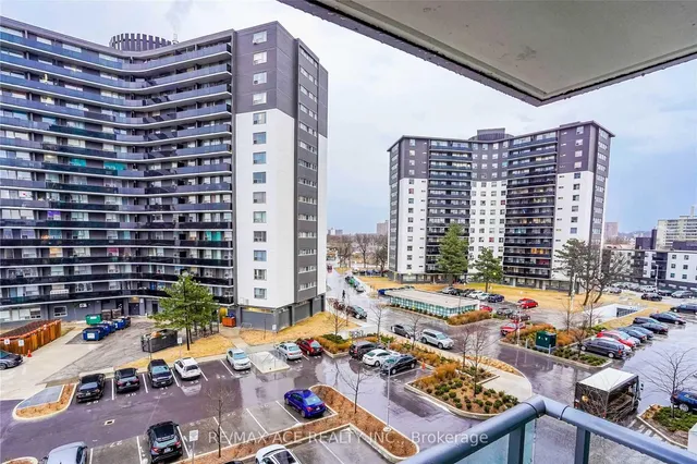 Additional image 3 of 1346 Danforth Rd Unit 513