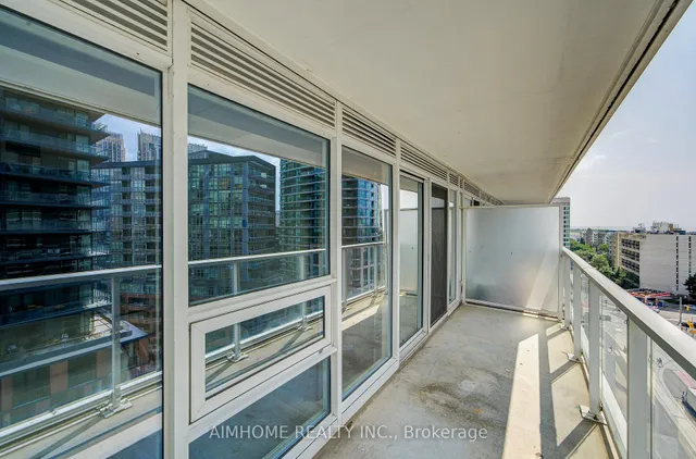 Additional image 39 of 19 Bathurst St Unit 1102