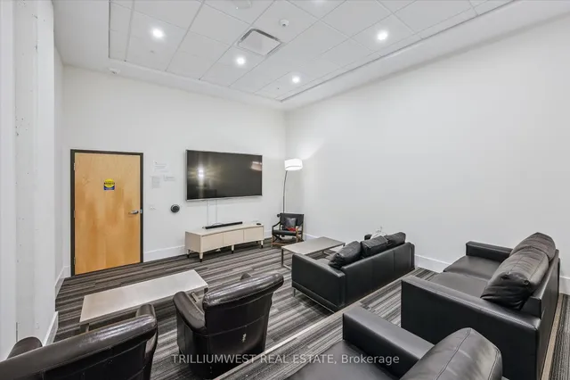 Additional image 26 of 100 Garment St Unit 902