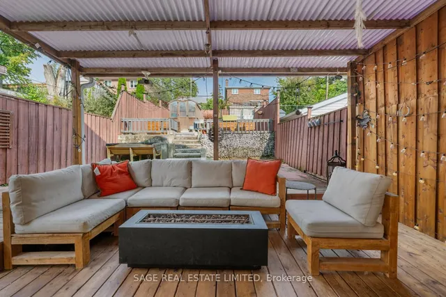 Additional image 33 of 79 Pitt Ave