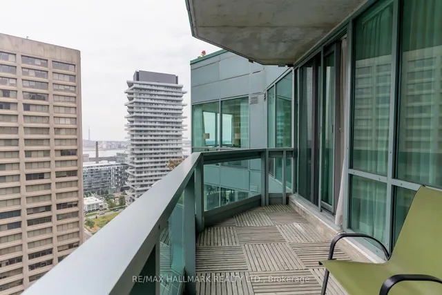 Additional image 16 of 10 Queens Quay Unit Ph9