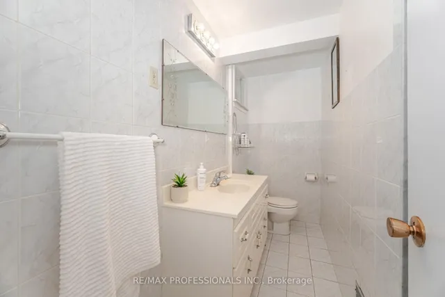 Additional image 40 of 39 Elmcrest Rd