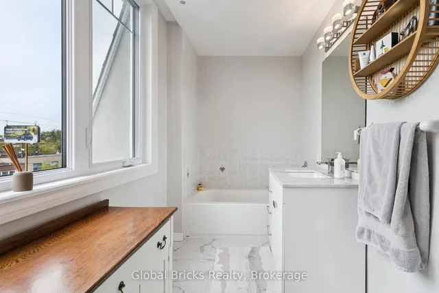 Additional image 39 of 3400 Lake Shore Blvd Unit 203