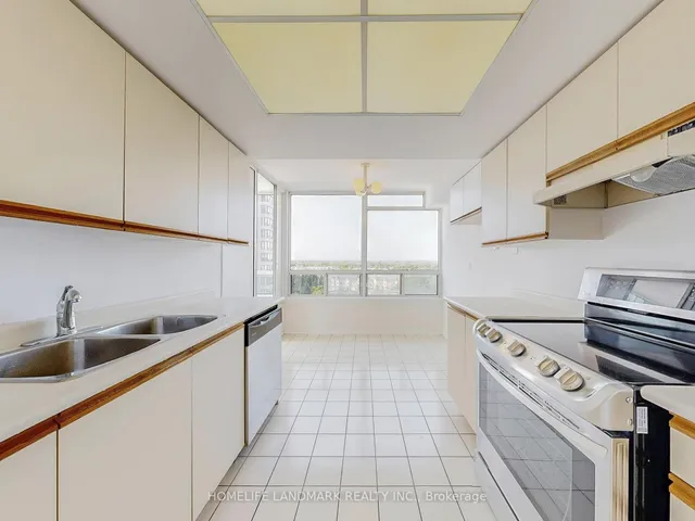 Additional image 12 of 350 Alton Towers Circ Unit 903