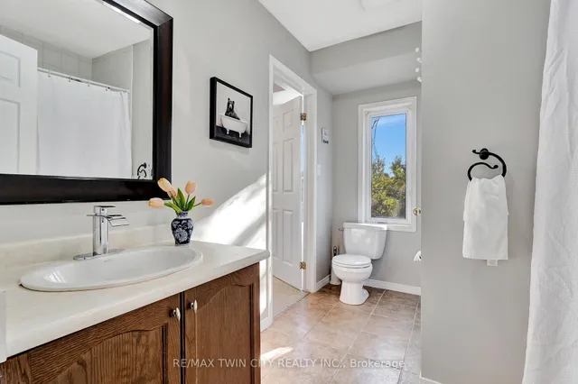 Additional image 34 of 45 Cedarhill Cres Unit 1D