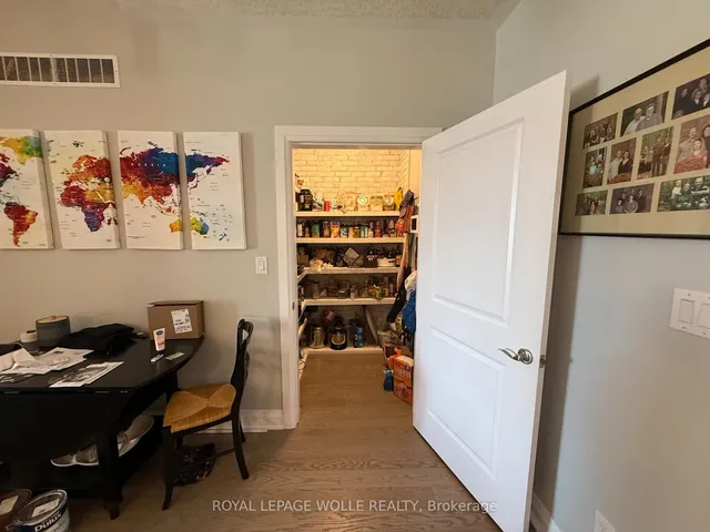 Additional image 17 of 286 Tall Grass Cres