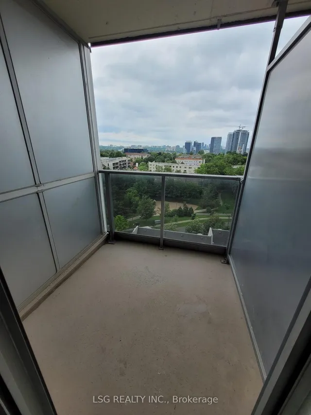 Additional image 17 of 8 Rean Dr Unit 906