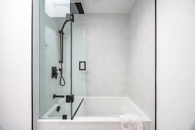 Additional image 33 of 414 Bedford Park Ave