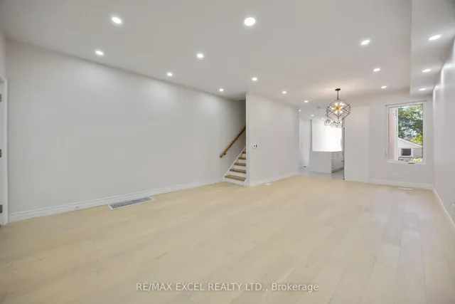 Additional image 9 of 806 Gladstone Ave