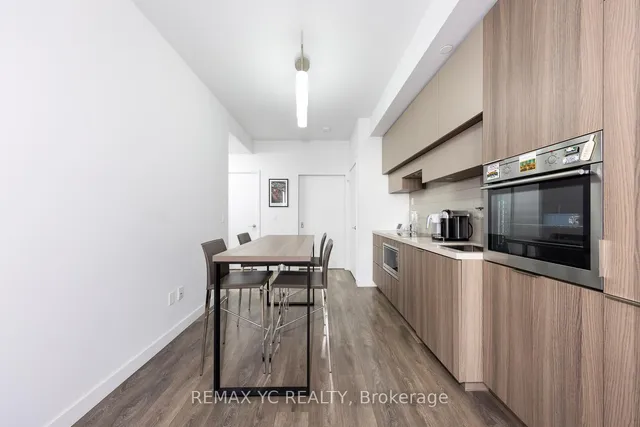Additional image 4 of 8 Eglinton Ave Unit 4801