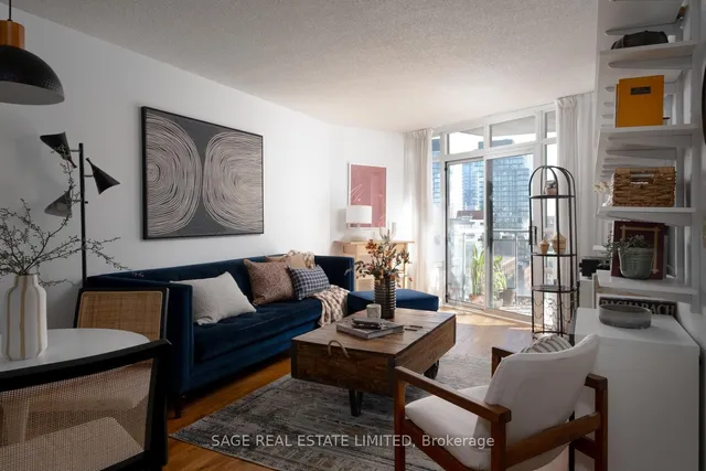 Additional image 8 of 255 Richmond St Unit 1403