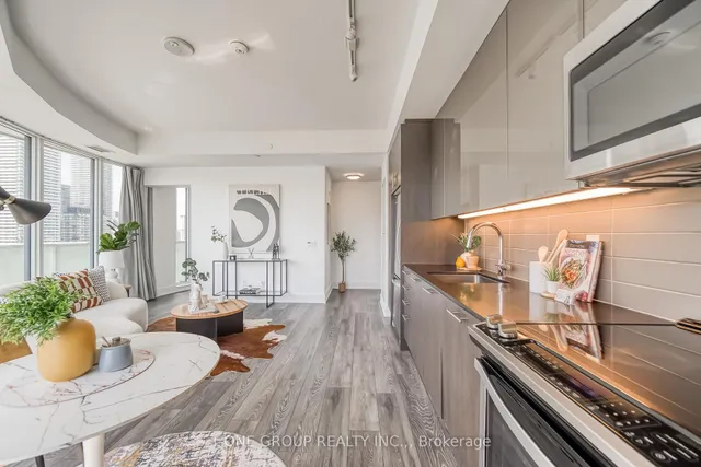 Additional image 9 of 403 Church St Unit 2102