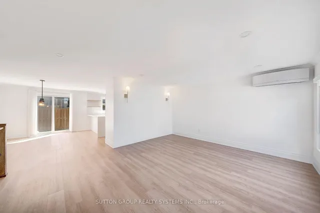 Additional image 6 of 15 Coach Liteway