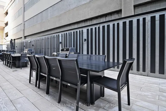 Additional image 39 of 195 McCaul St Unit 1004