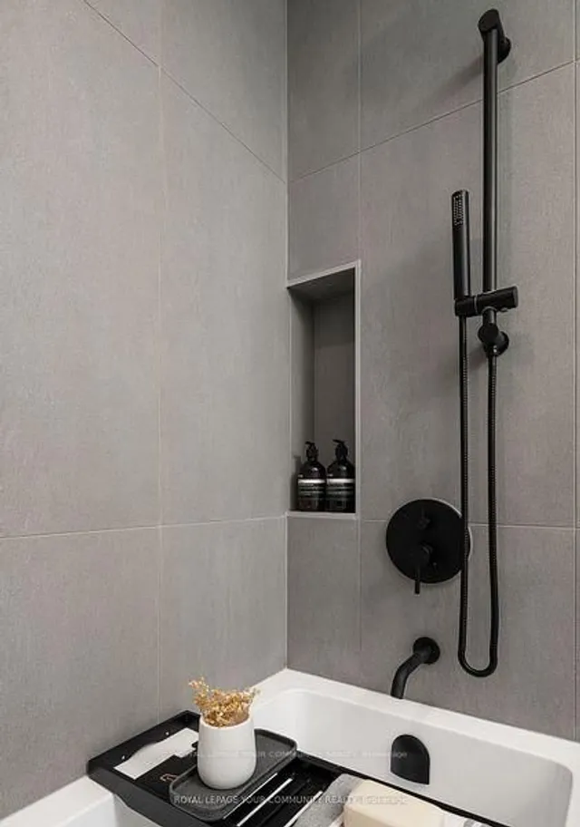 Additional image 10 of 55 Charles St Unit 1706