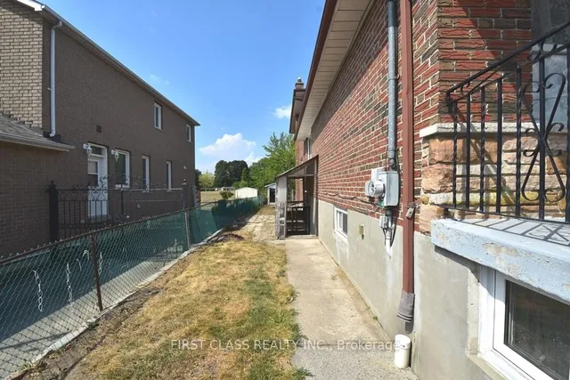 Additional image 17 of 82 Gooderham Dr