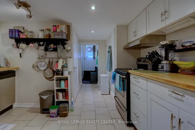 Additional image 32 of 23 Wyndham St