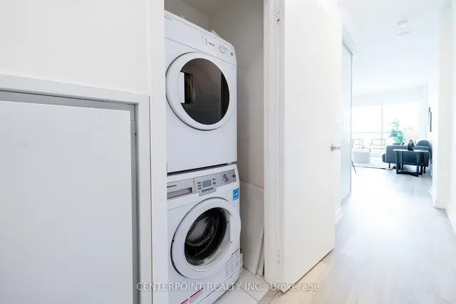 Additional image 19 of 210 Simcoe St Unit 2305