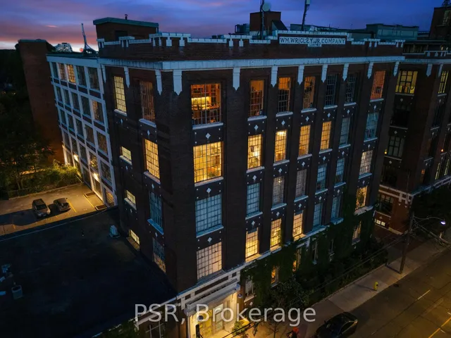 Additional image 34 of 245 Carlaw Ave Unit 400