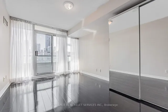 Additional image 9 of 51 Lower Simcoe St Unit 808